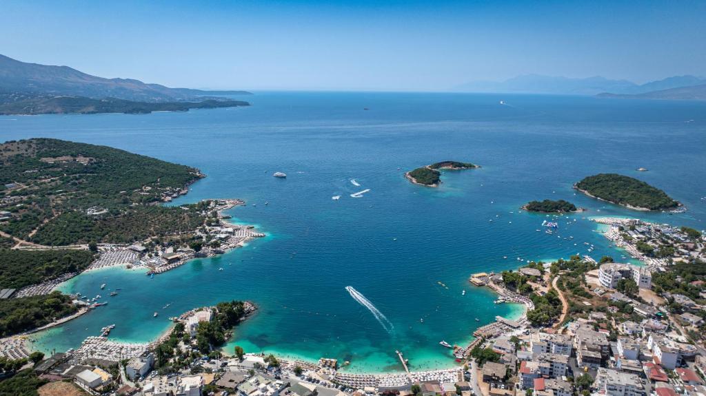img_id_951470.jpg