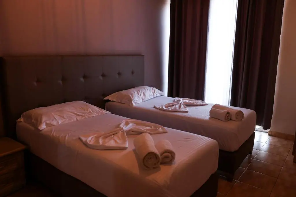 img_id_868077.webp