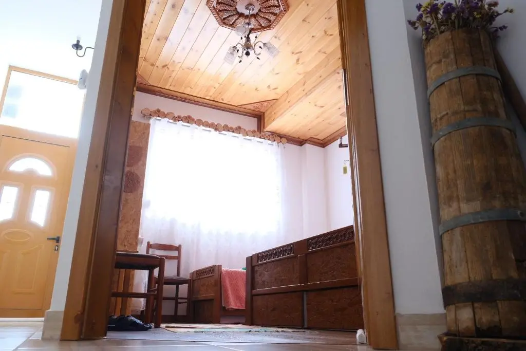 img_id_990849.webp