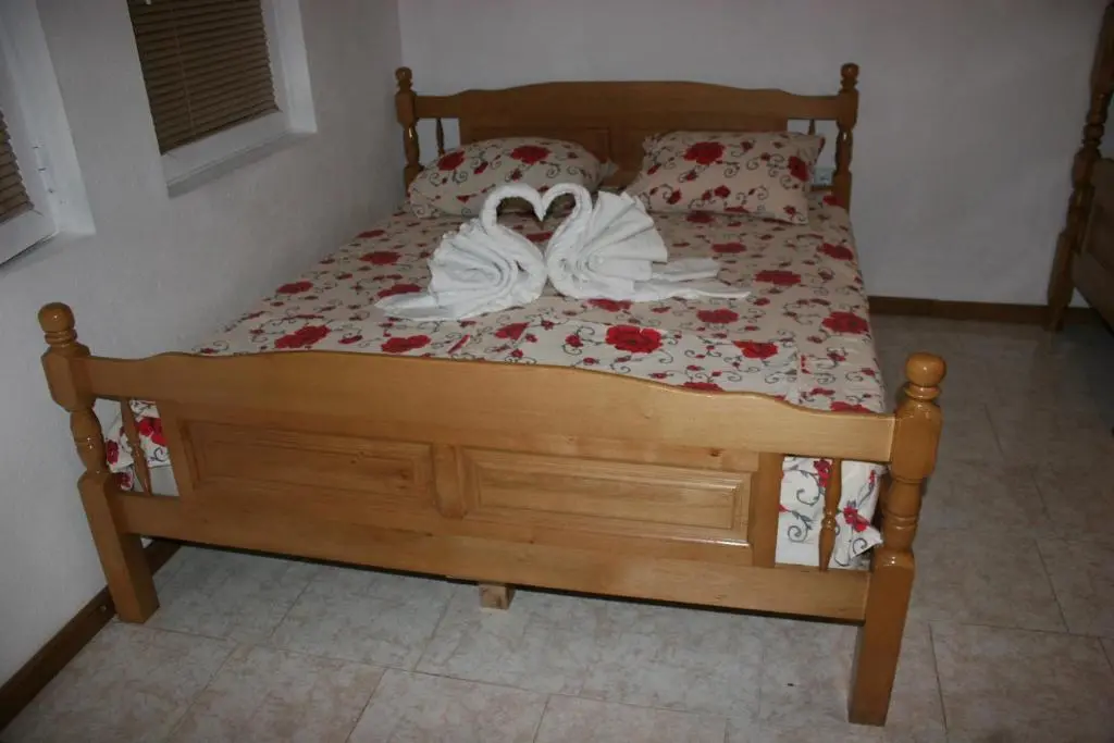img_id_2306665.webp