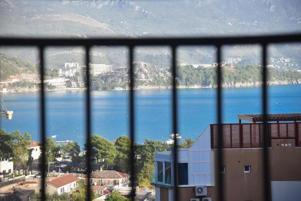 img_id_2306580.webp