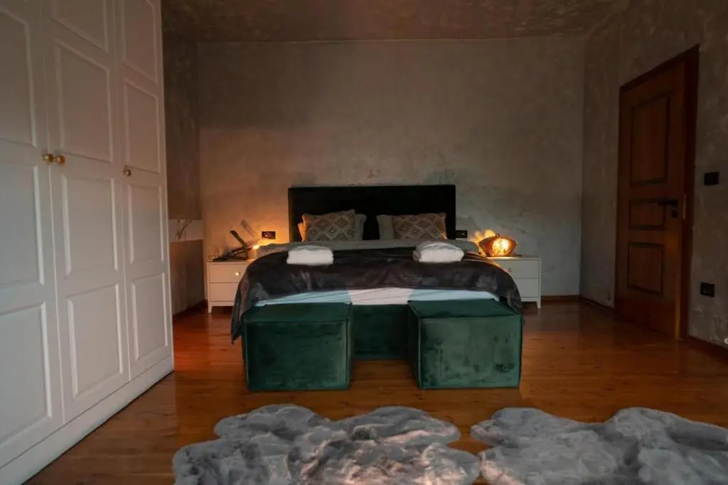 img_id_863624.webp