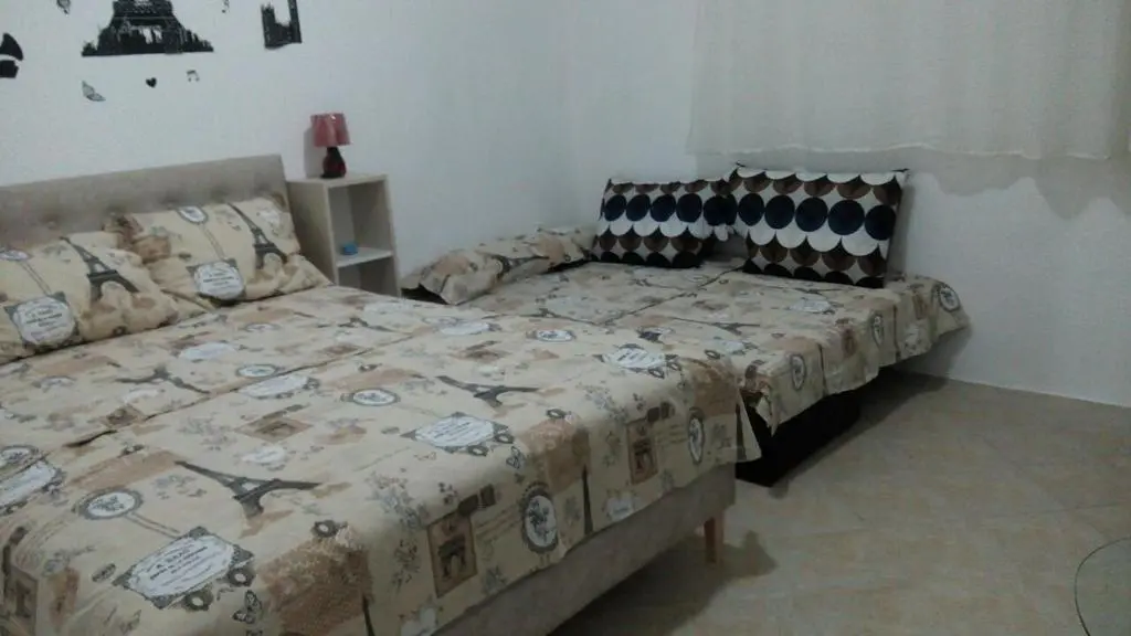 img_id_2303472.webp