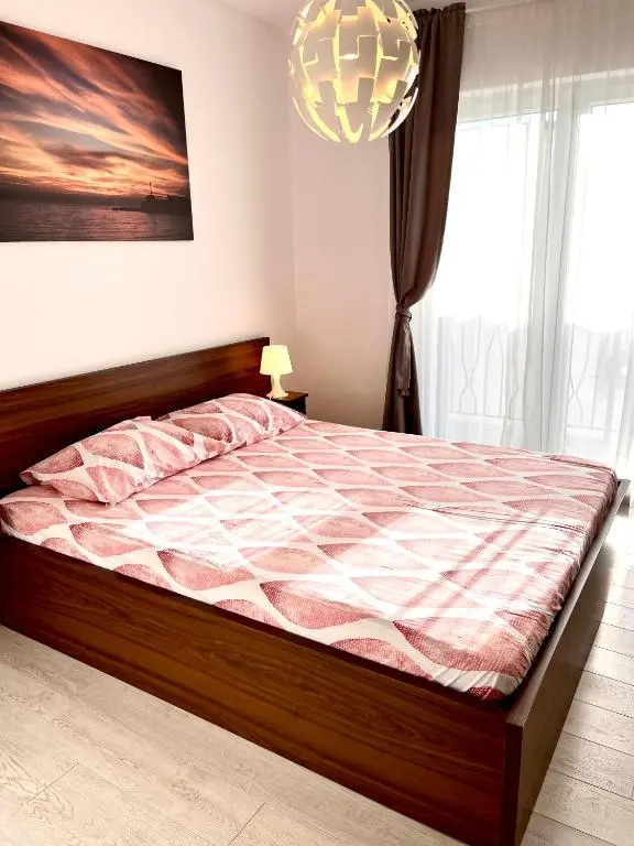 img_id_2303173.webp