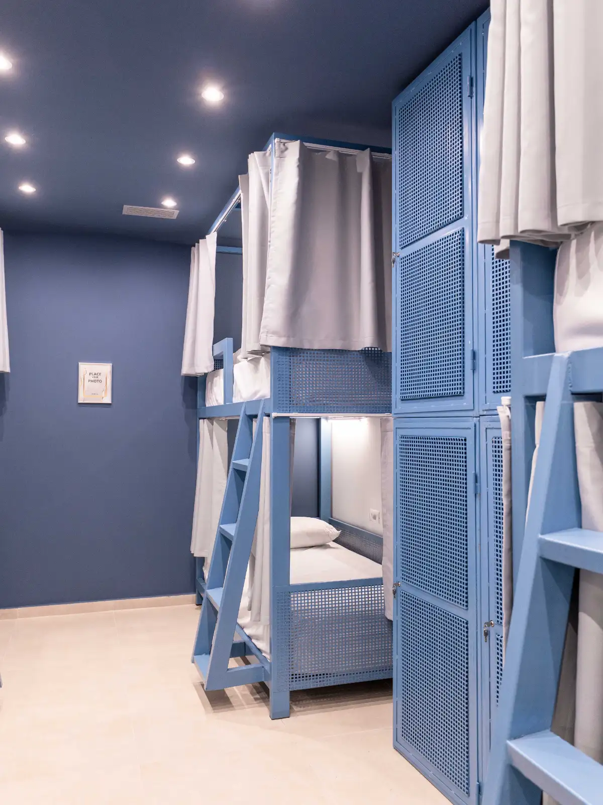 Bed in 8-Bed Mixed Dormitory Room image 9