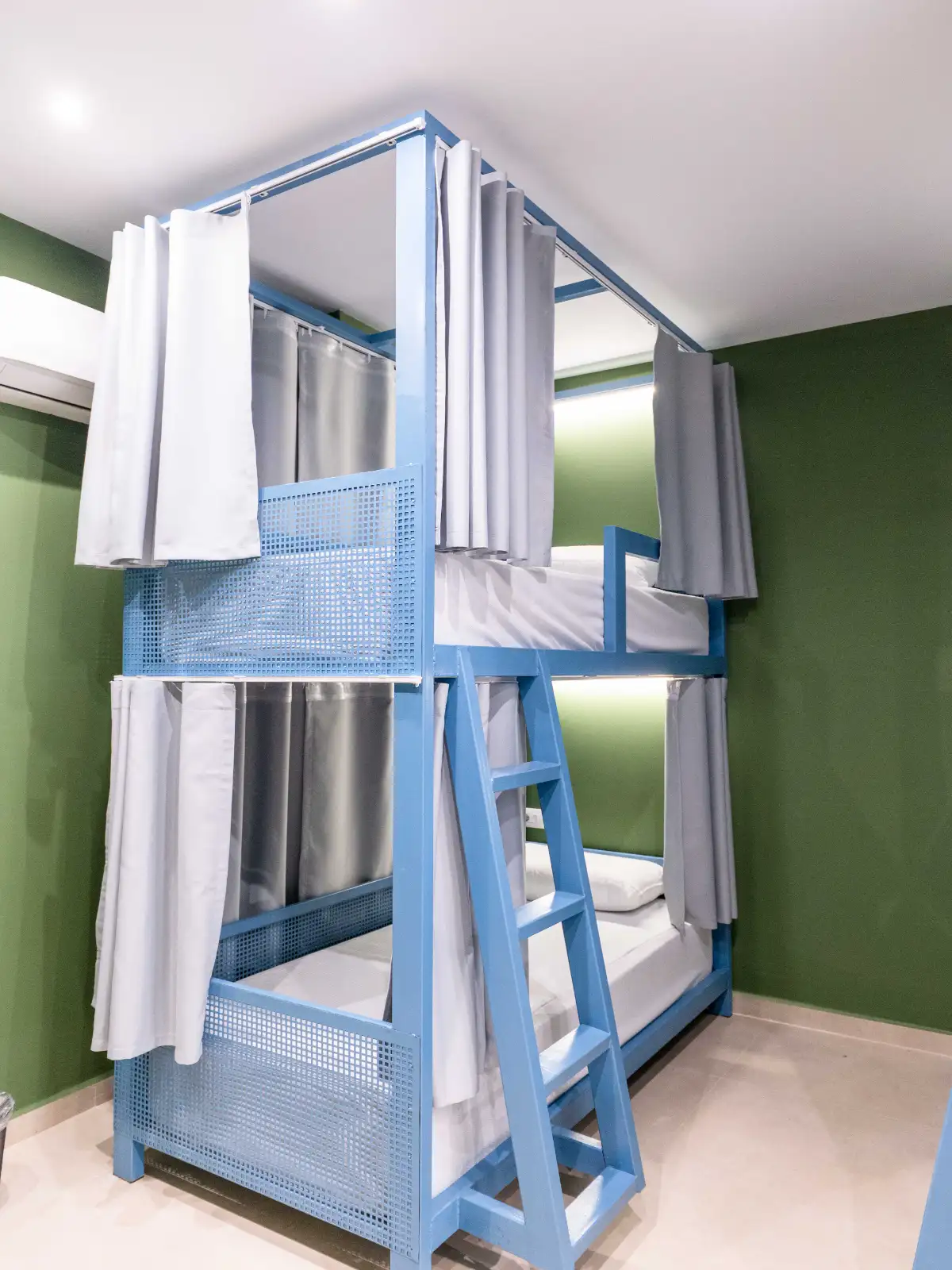 Bed in 10-Bed Mixed Dormitory Room image 9