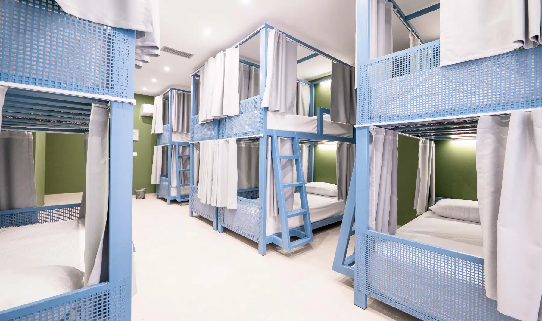 Bed in 10-Bed Mixed Dormitory Room image 4