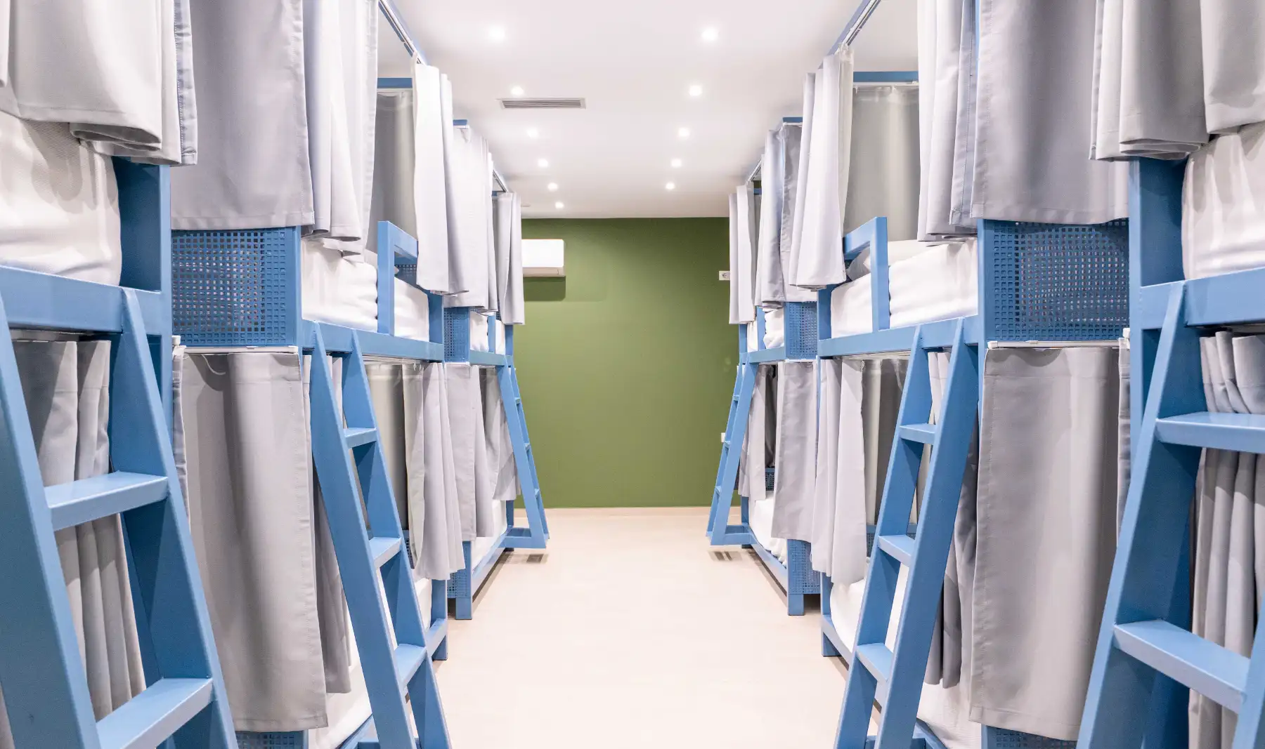 Bed in 12-Bed Mixed Dormitory Room	 image 3
