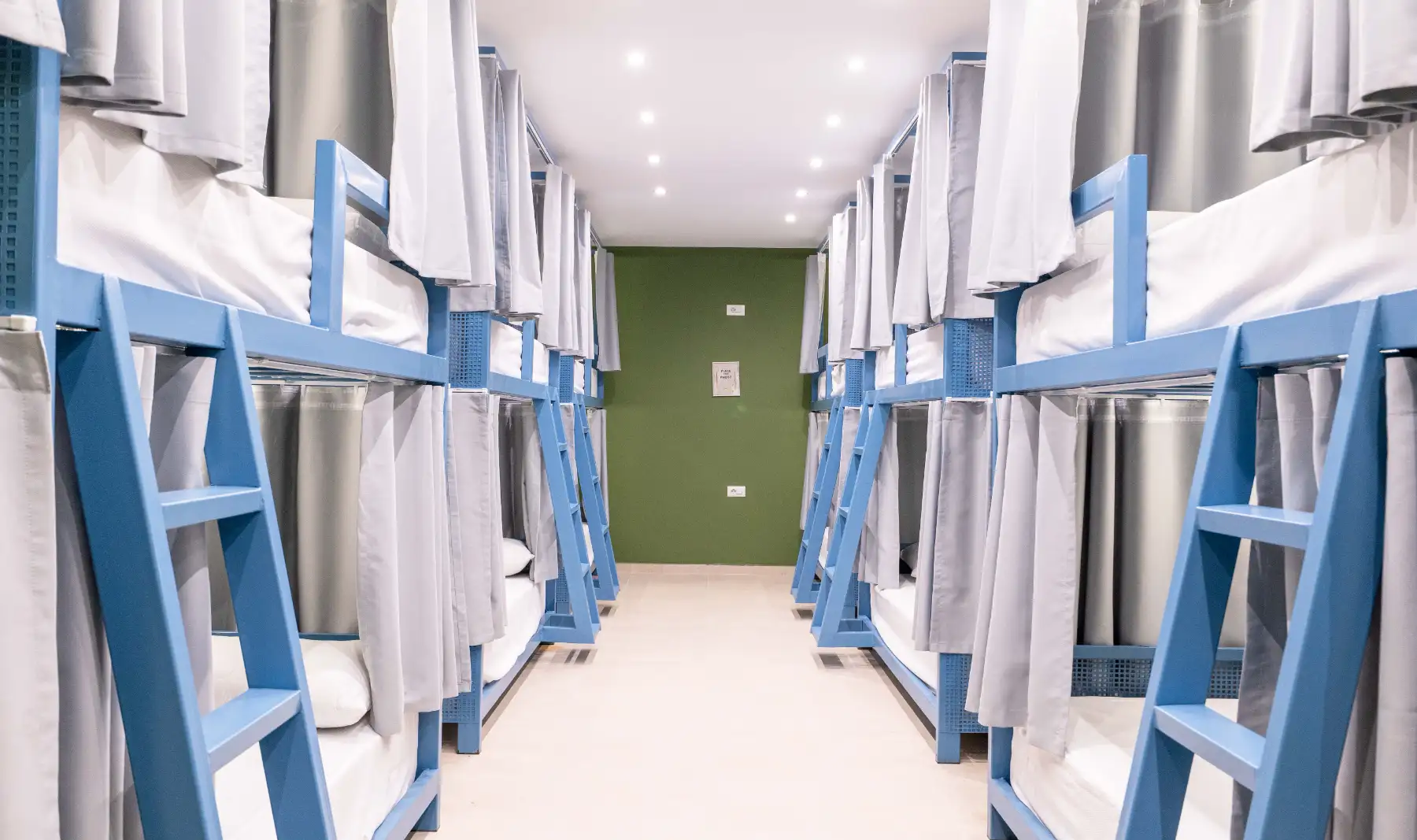 Bed in 12-Bed Mixed Dormitory Room	 image 14