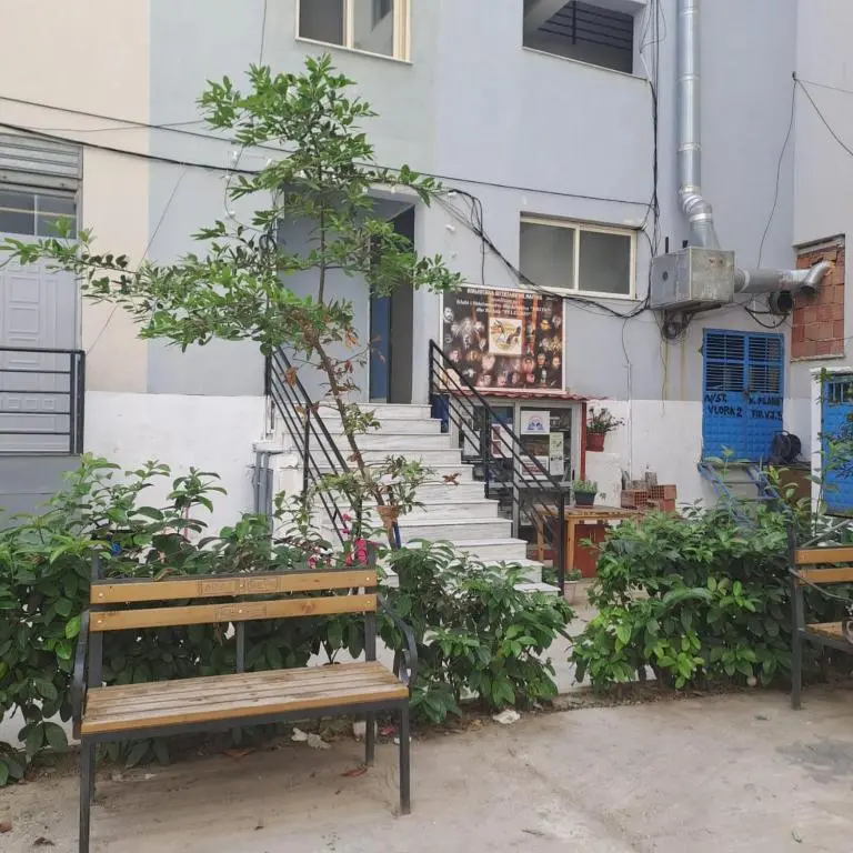 img_id_1691027.webp