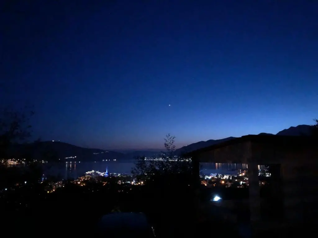 img_id_2301878.webp