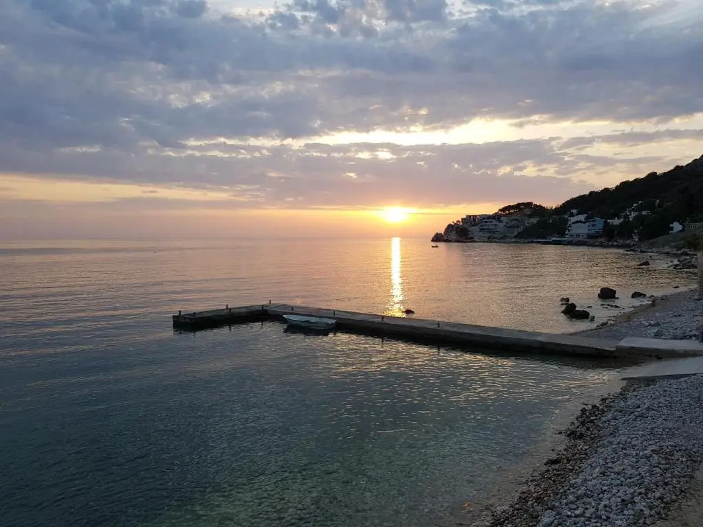 img_id_2295421.webp