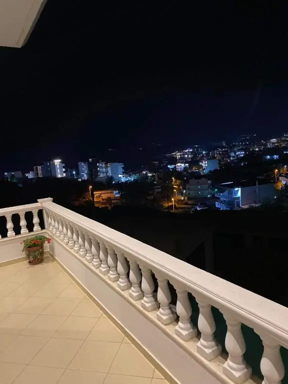 img_id_937602.webp