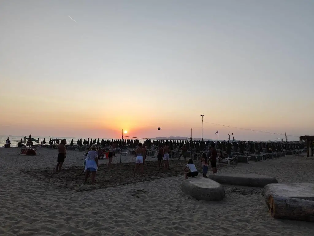 img_id_1698128.webp