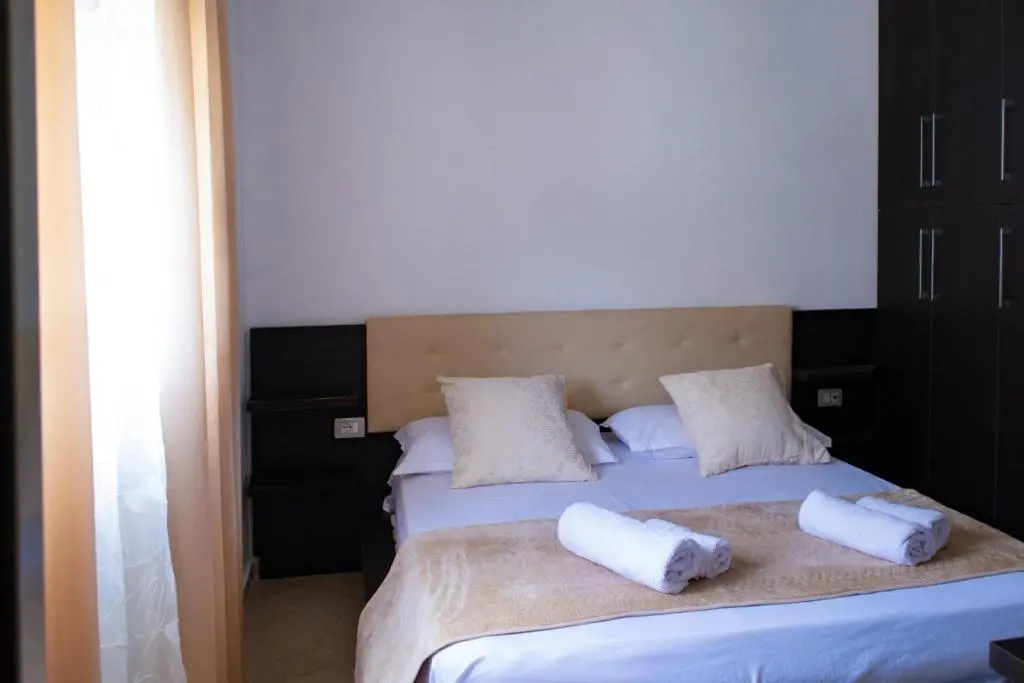 img_id_1878423.webp
