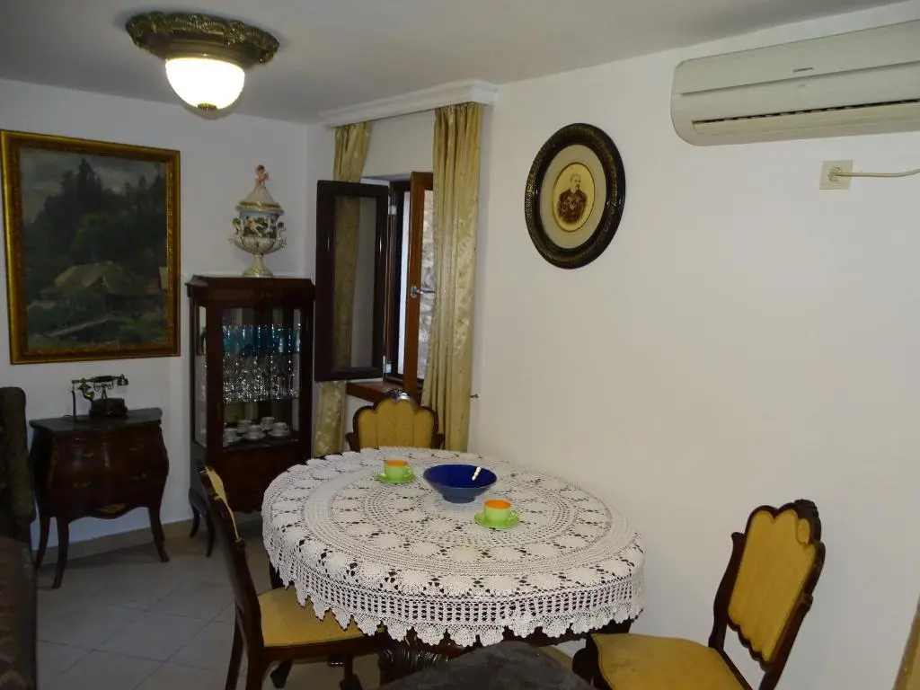 img_id_2281584.webp