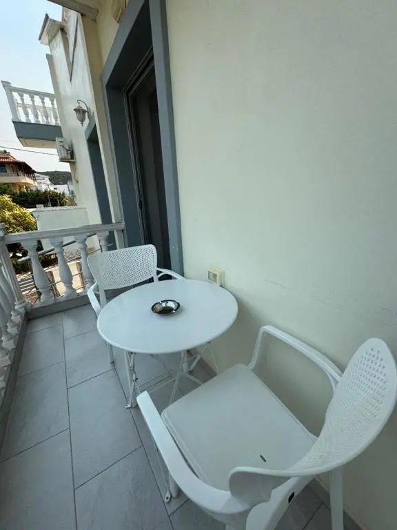 img_id_933187.webp