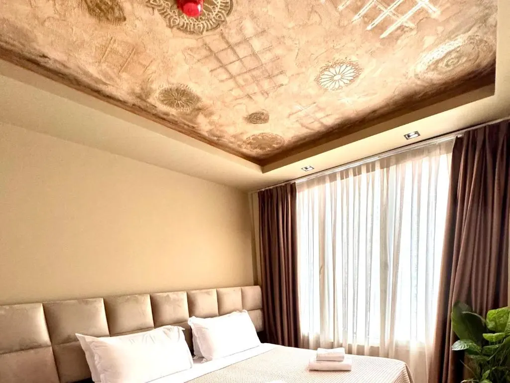 img_id_900885.webp