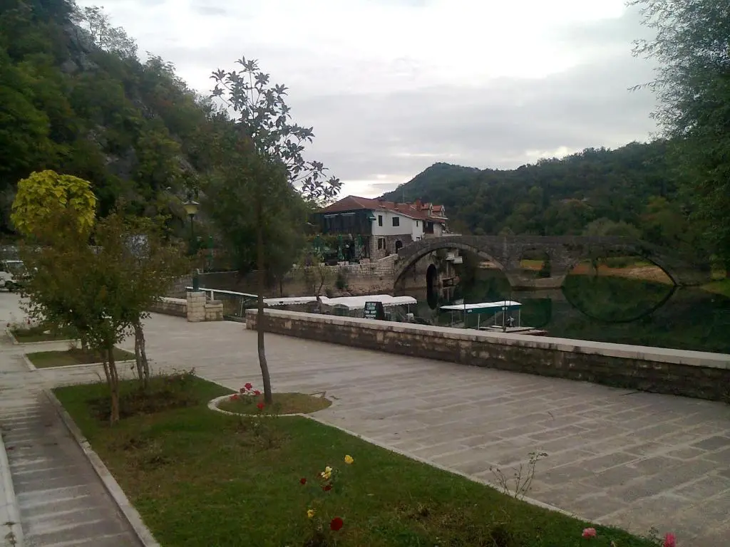 img_id_2278657.webp