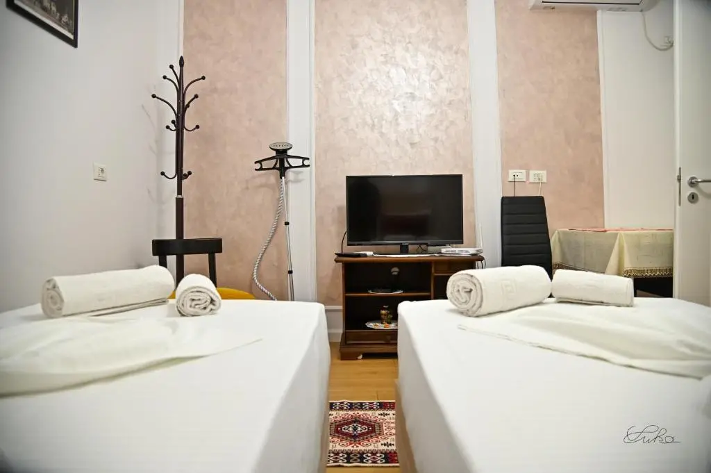 img_id_1021358.webp