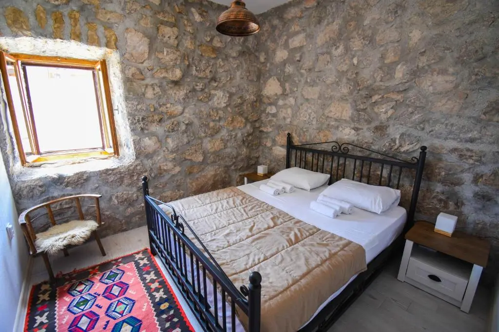 img_id_2277208.webp