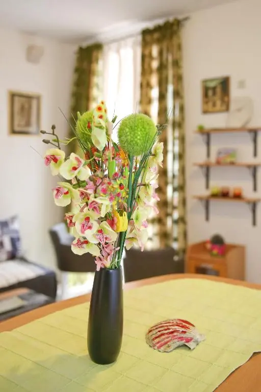 img_id_2274311.webp