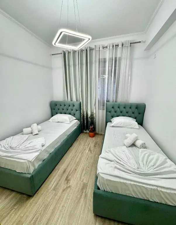 img_id_1412141.webp