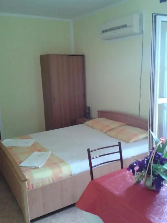 img_id_2270225.webp