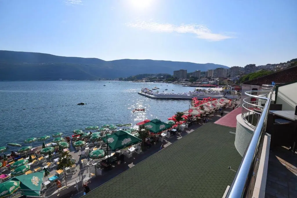 img_id_2266806.webp