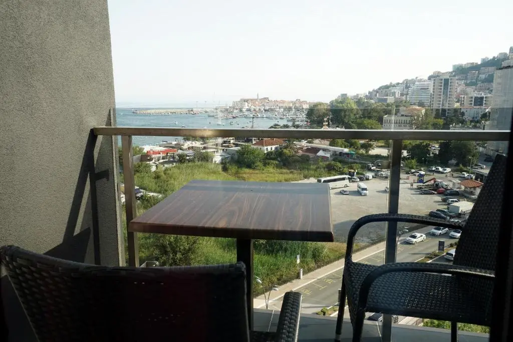 img_id_2263572.webp