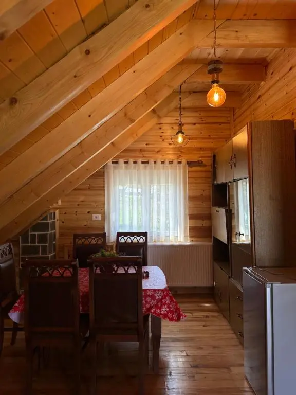 img_id_878554.webp