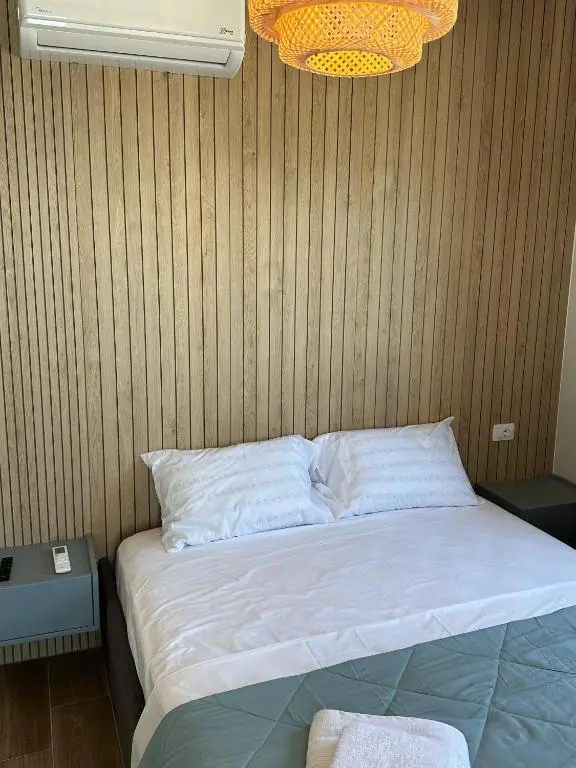 img_id_883633.webp