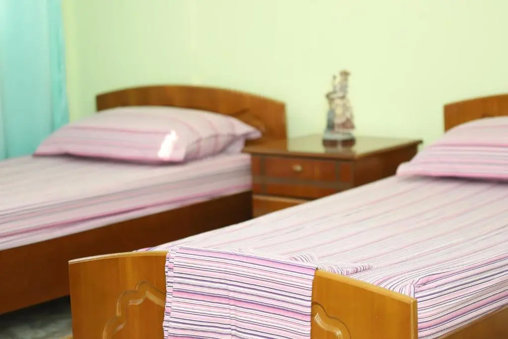 img_id_1325806.webp