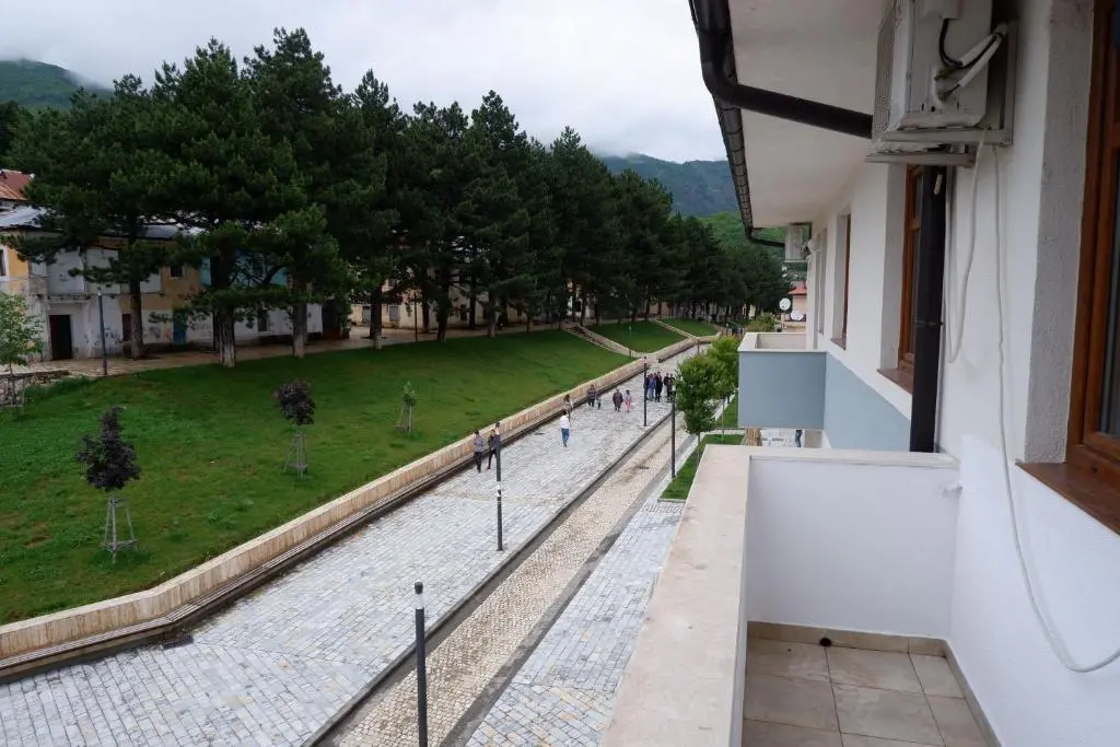 img_id_893848.webp