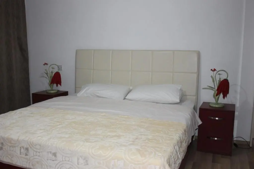 img_id_893859.webp