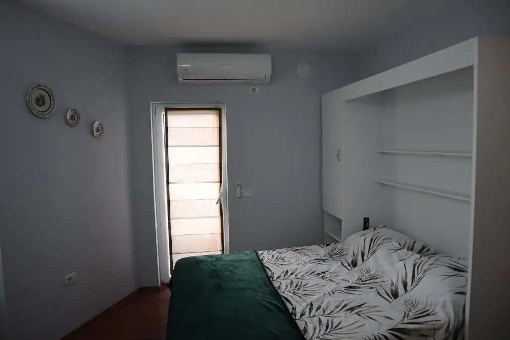 img_id_1324288.webp
