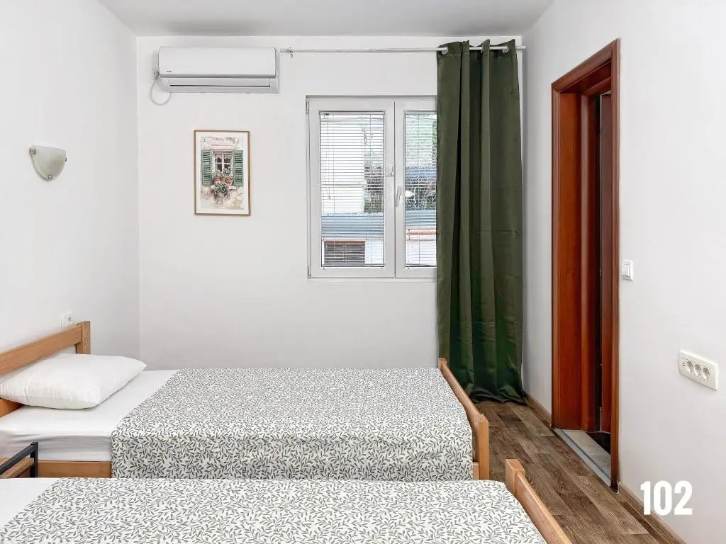 img_id_1640844.webp