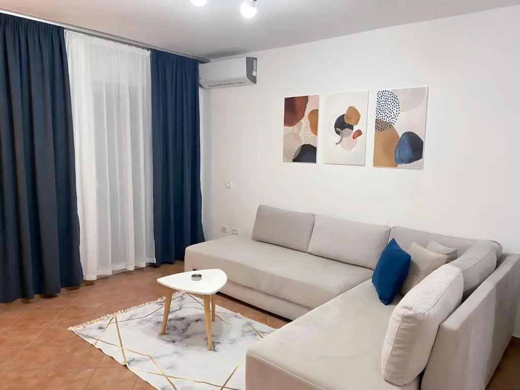 img_id_1322653.webp