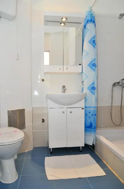 img_id_2241950.webp