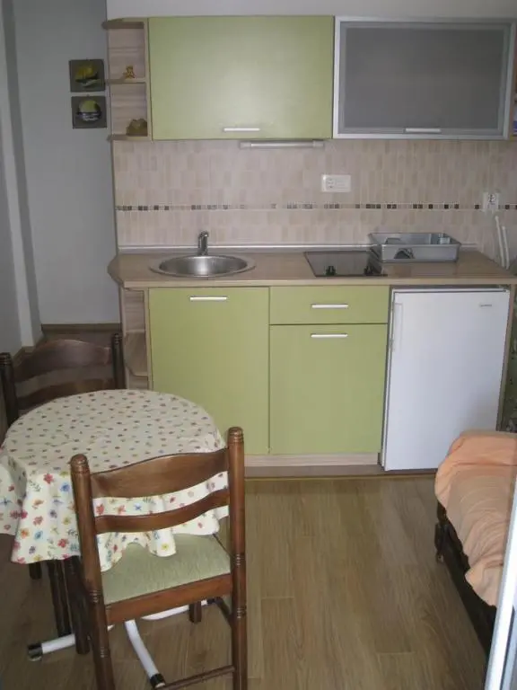 img_id_2240409.webp
