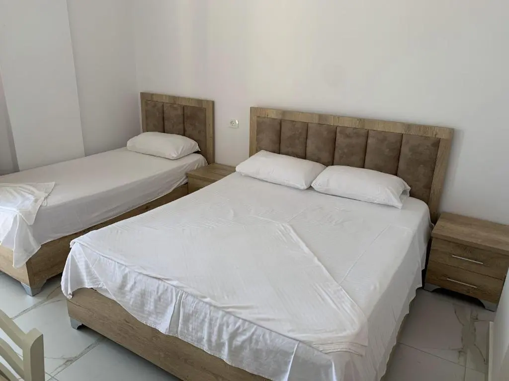 img_id_1421508.webp