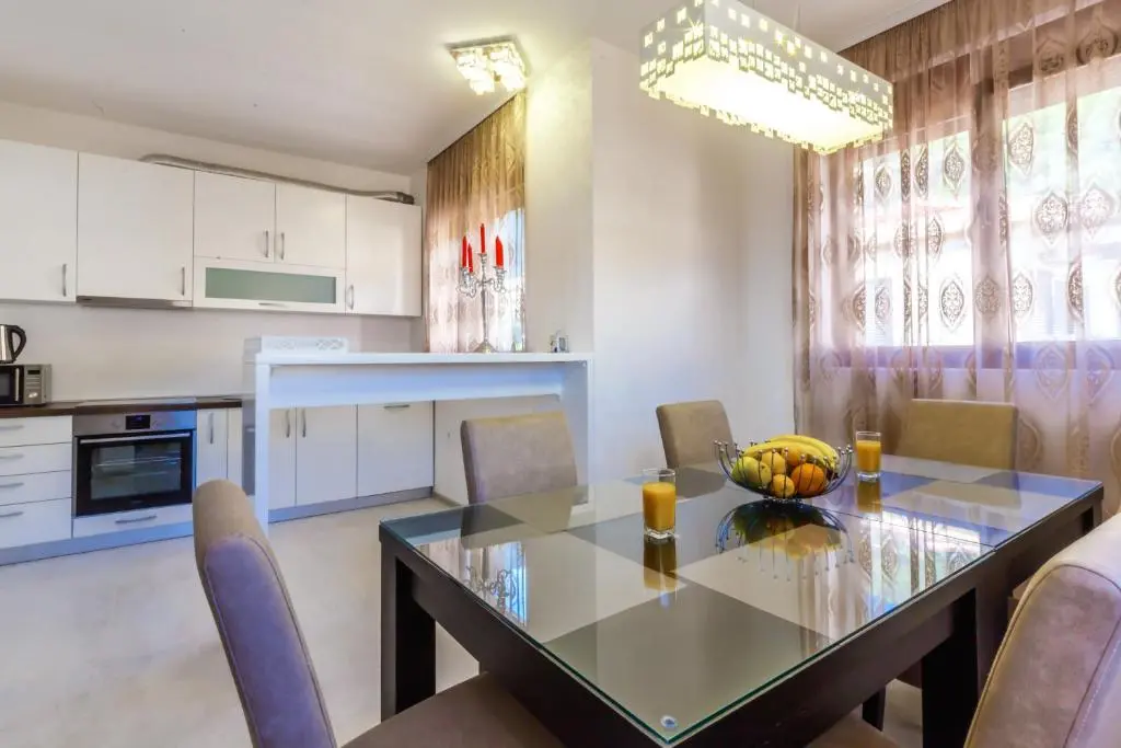 img_id_2237741.webp