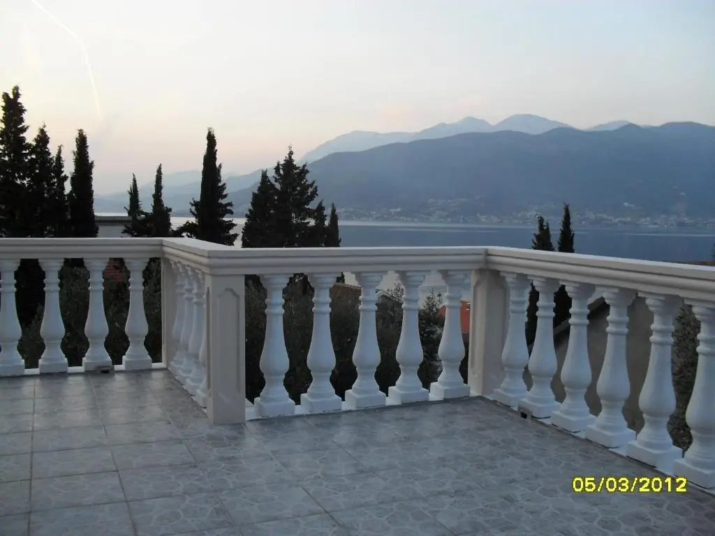 img_id_2232248.webp