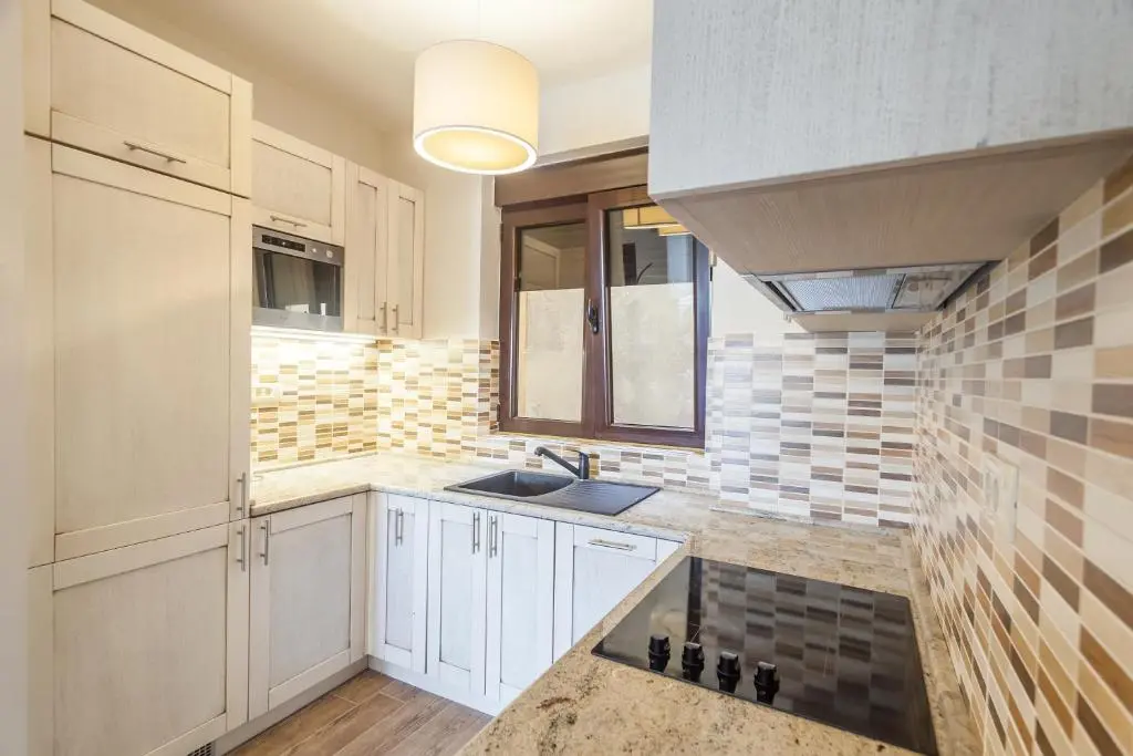 img_id_2230574.webp