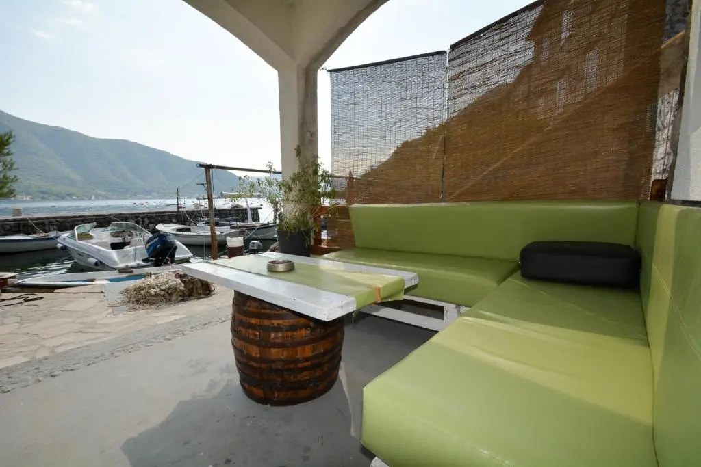 img_id_2228579.webp