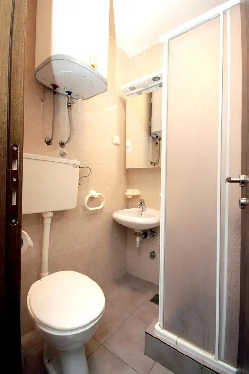 img_id_2225861.webp