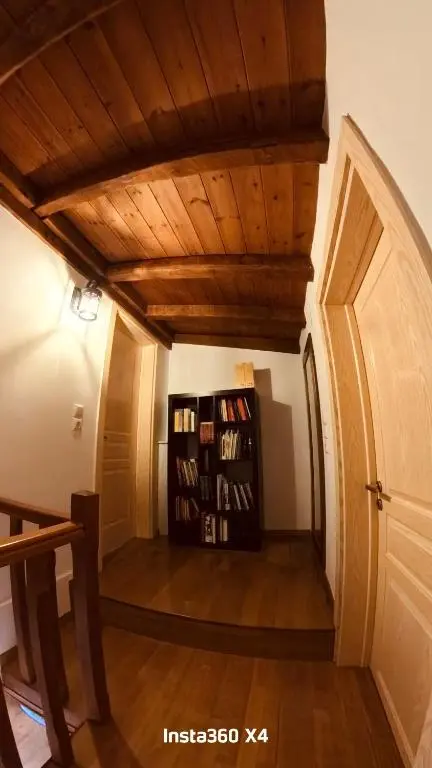 img_id_1312556.webp
