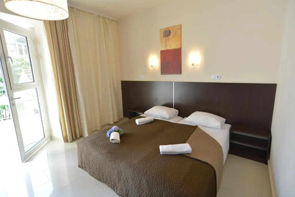 img_id_2225174.webp