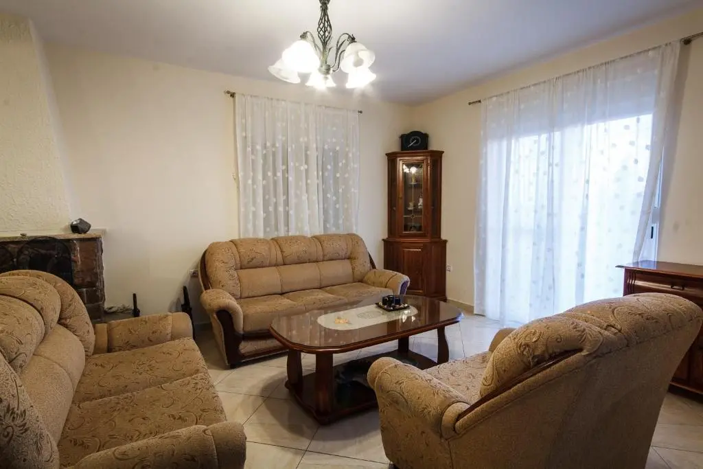 img_id_2222186.webp