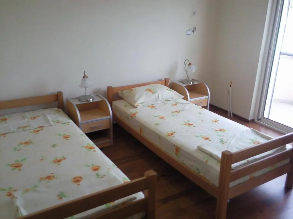 img_id_2222258.webp